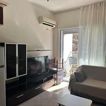 Irenes Apartment